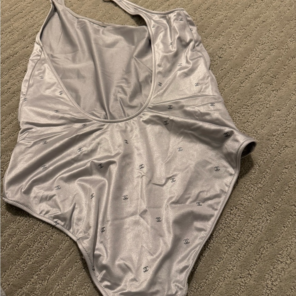 CHANEL Silver CC Logo Swim/body Suit - Size 42 - Picture 4 of 15
